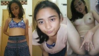 Bocil Tocil Sange Colmek Di Kamar Mandi