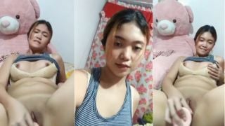 Colmek Pakai Dildo Ditemeni Boneka Beruang